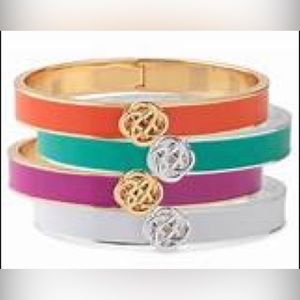 Stella and dot Lindsey hinged bangle bracelet